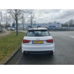 Audi A1 Sportback 1.6 TDI Admired S-LINE Navi enz..Als Nieuw