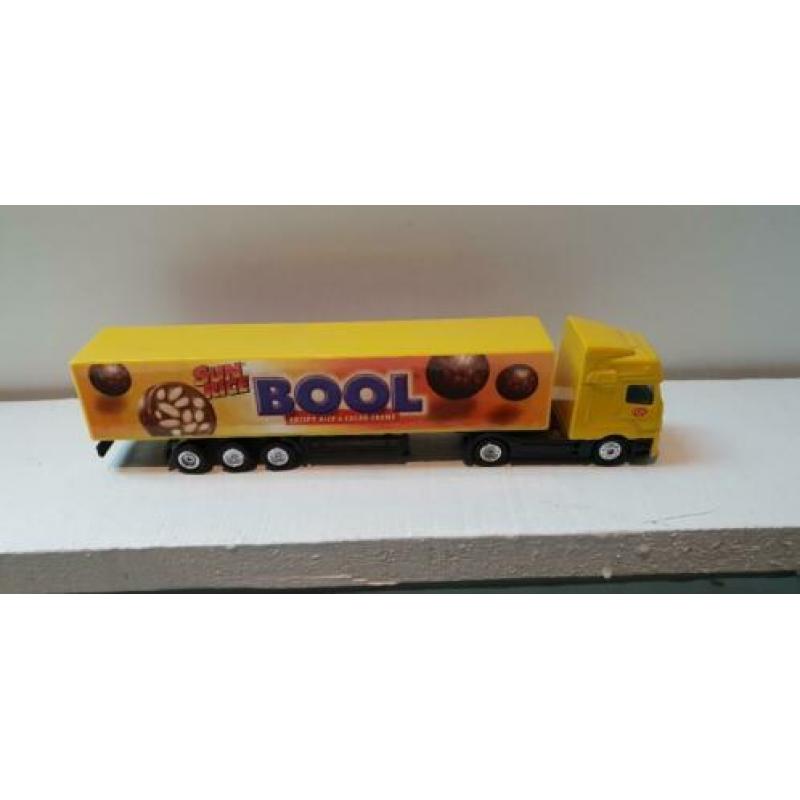 2x lion toys droste bool