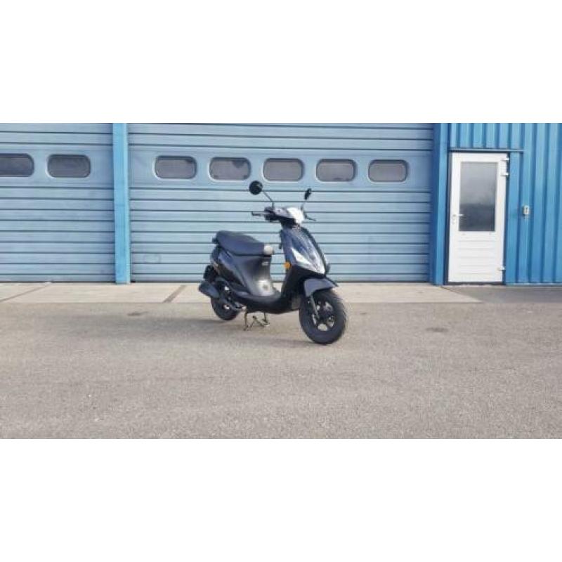 Senzo SP50 snor scooter. Als nieuw!