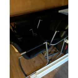 Te koop 6 stuks leren eetkamer stoelen