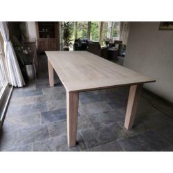 Massief eiken eettafel 2.10 cm x 100 cm