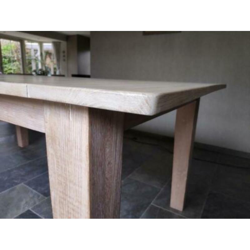 Massief eiken eettafel 2.10 cm x 100 cm