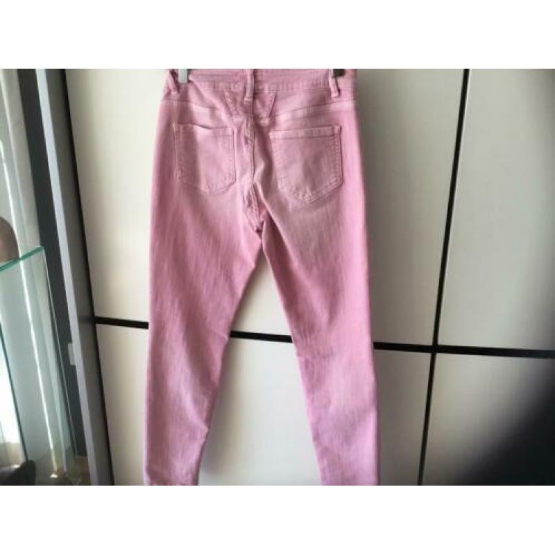 Mooie nieuwe roze jeans van CLOSED in maat 27