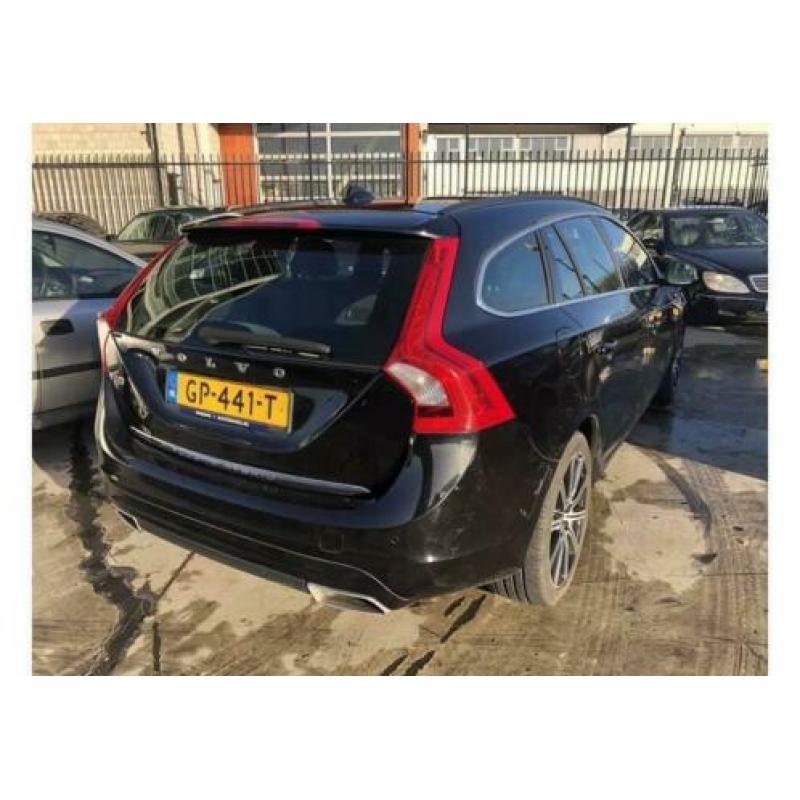 Volvo V60 D6 AWD Twin Engine Momentum