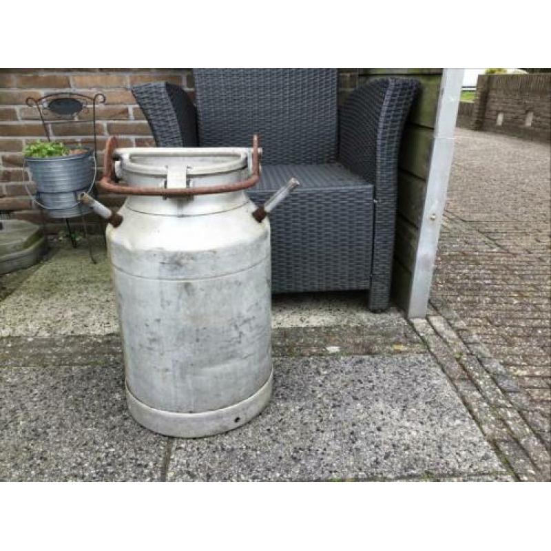 Te koop antieke melkbus merk ERKO koolskamp
