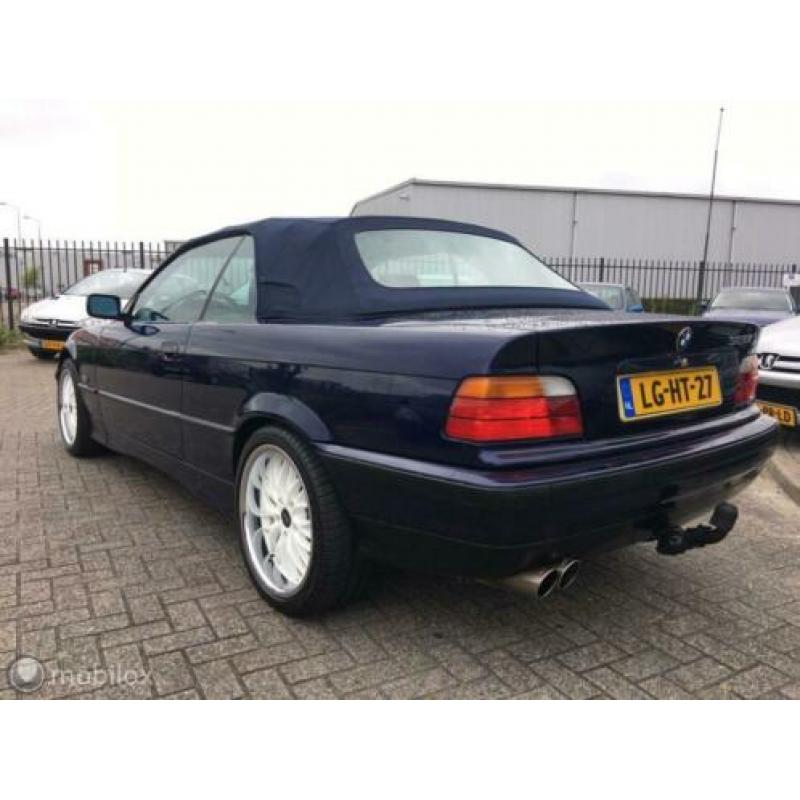 BMW 3-serie Cabrio - 320i ZEER NETTE AUTO
