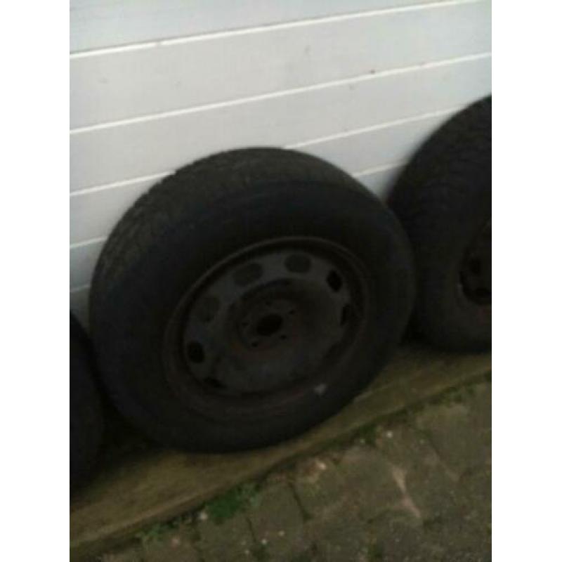4banden met stalen velg steek 5x100 vw golf polo 6r