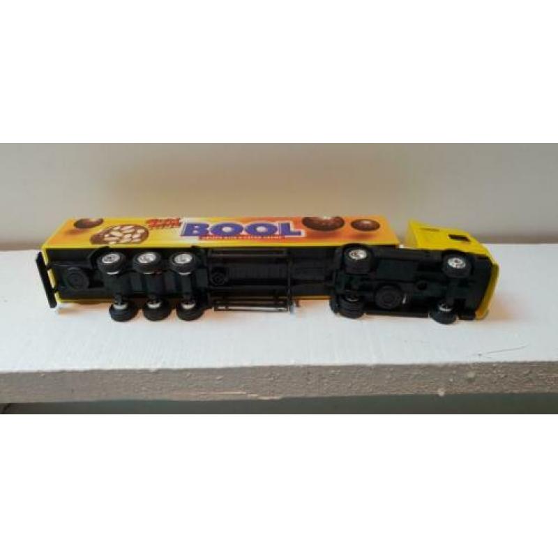 2x lion toys droste bool