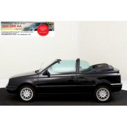 Volkswagen GOLF 1.8 I Cabriolet Linnen-kap Youngtimer!Nieuwe