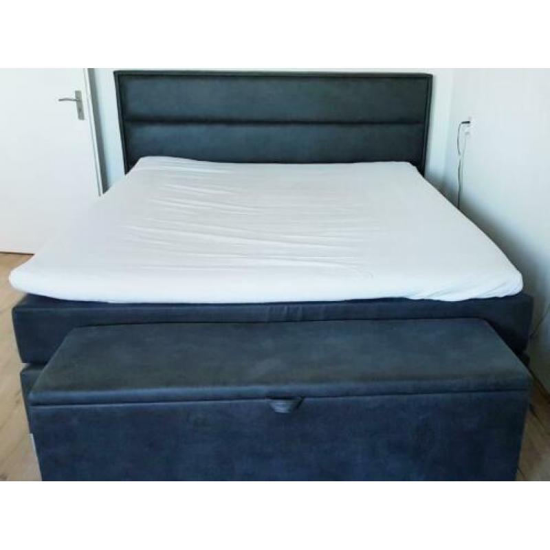 KOOPJE!!! - Stevige complete boxspring 180/210