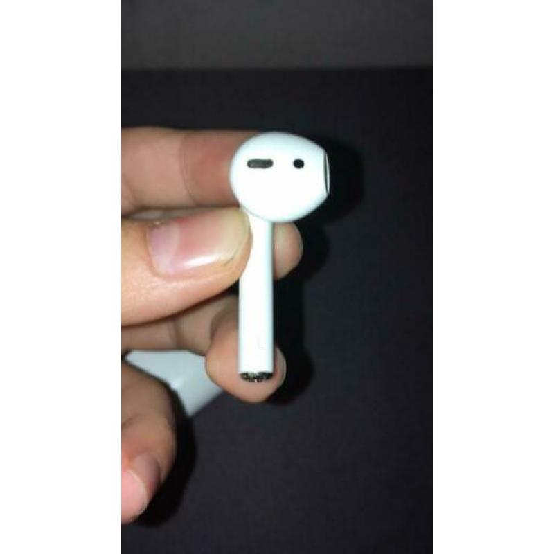 Airpods 1