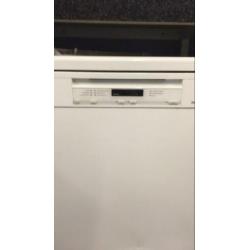 Miele G6620 Sc met bestekschuiflade 44DB A+++