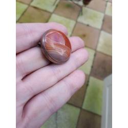 oude zilveren broche met streep agaat