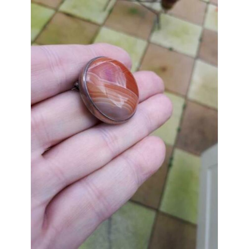 oude zilveren broche met streep agaat