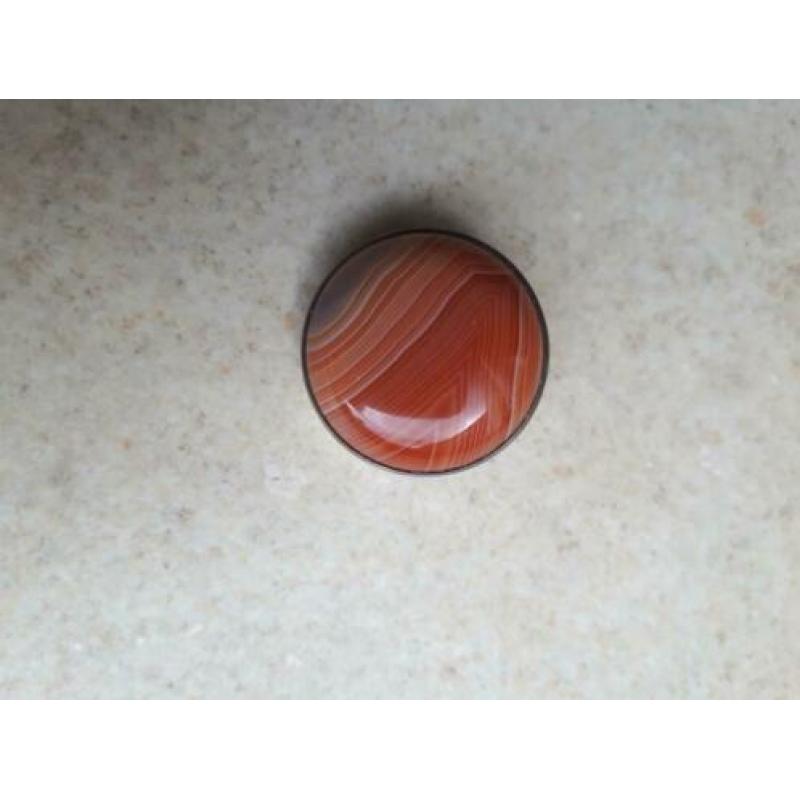 oude zilveren broche met streep agaat