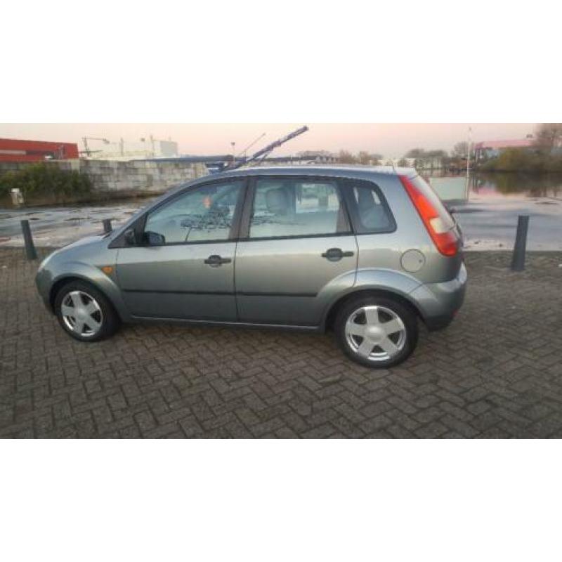 Ford Fiesta 1.4 16V 5DR 2003 Grijs