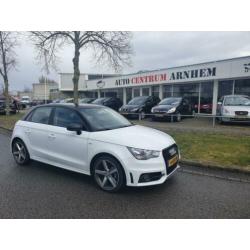 Audi A1 Sportback 1.6 TDI Admired S-LINE Navi enz..Als Nieuw