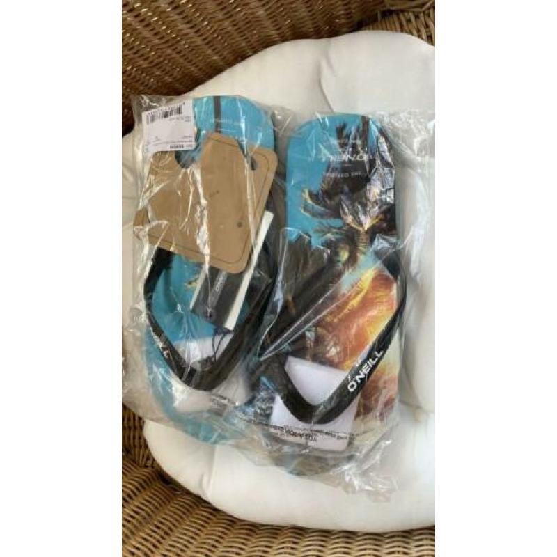 O’NEILL slippers mt 44 nieuw