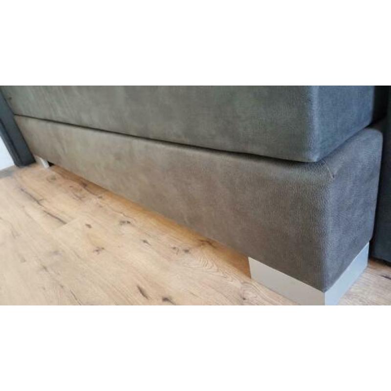 KOOPJE!!! - Stevige complete boxspring 180/210