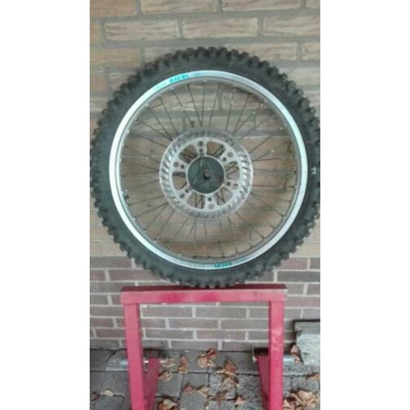 voorwiel van een Husky / KTM met schijf