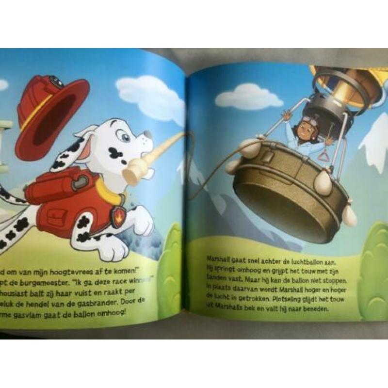 Paw patrol Omnibus met 3 verhalen boek. NIEUW