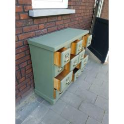 Olijf / leger groene apothekerskast smal ladekastje komgreep