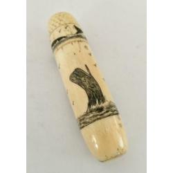 Naaldenkoker met vingerhoed - scrimshaw