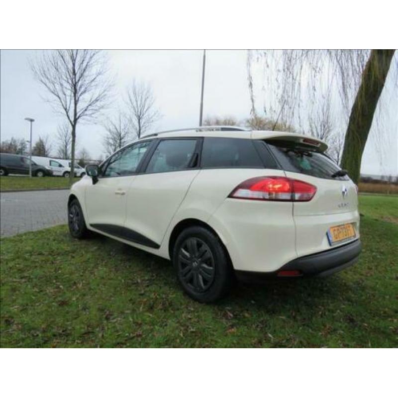 Renault Clio Estate 1.5 dCi 2015 122000km NAVI PRIVACY R-LIN