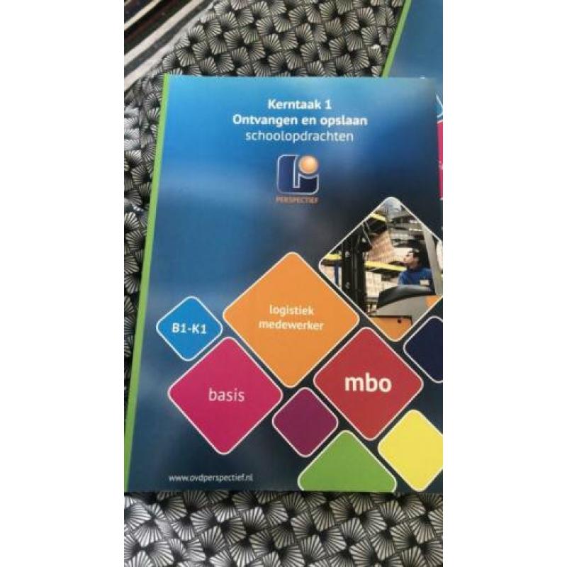 Logistiek niveau 2 boeken