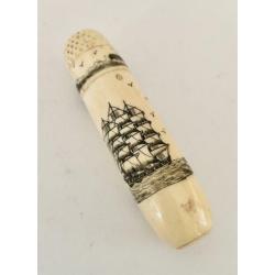 Naaldenkoker met vingerhoed - scrimshaw
