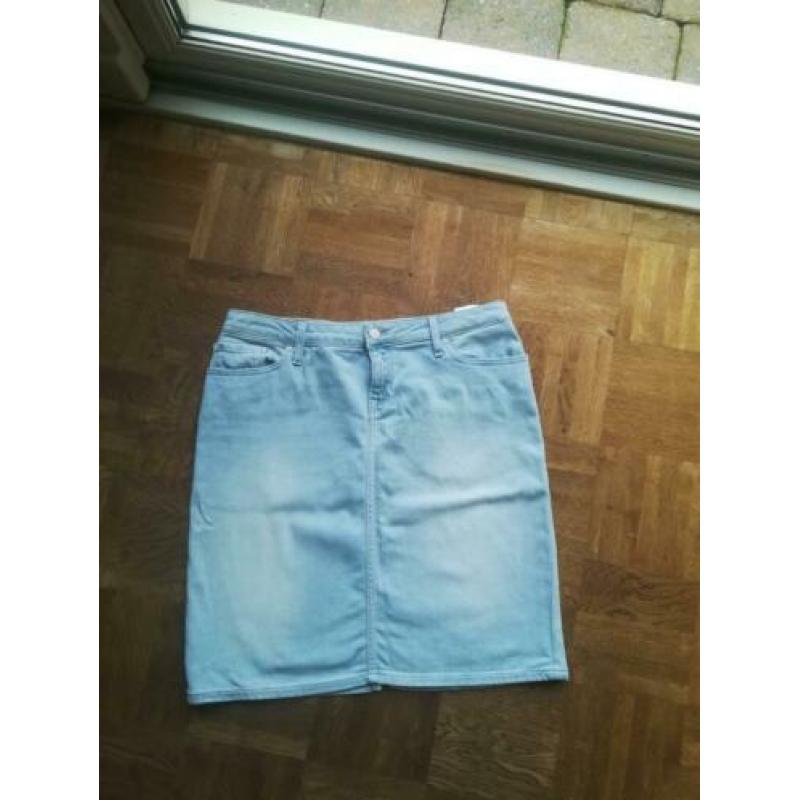 Stoere jeans rok van Tommy Hilfiger, mt 31