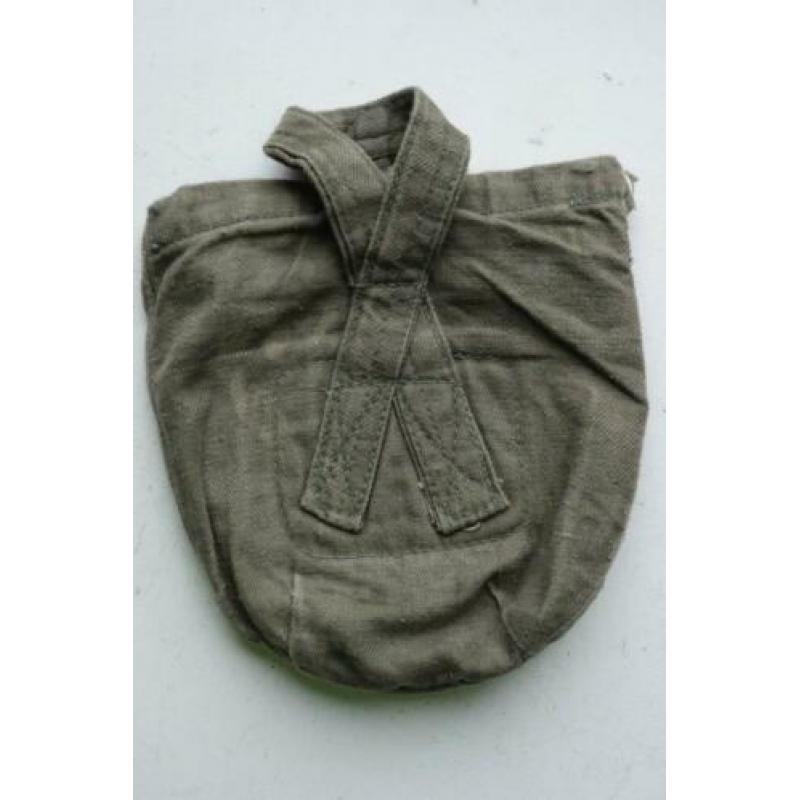 Russische ww2 veldfles zakje in leuke gebruikte staat