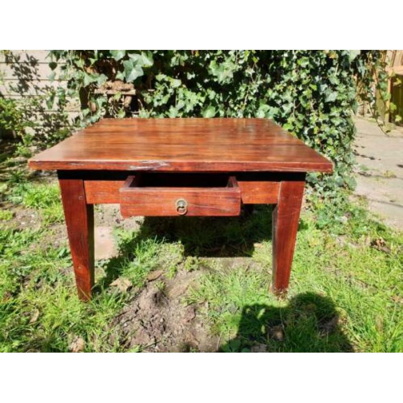 Teakhouten salontafel (koloniale stijl) met lade