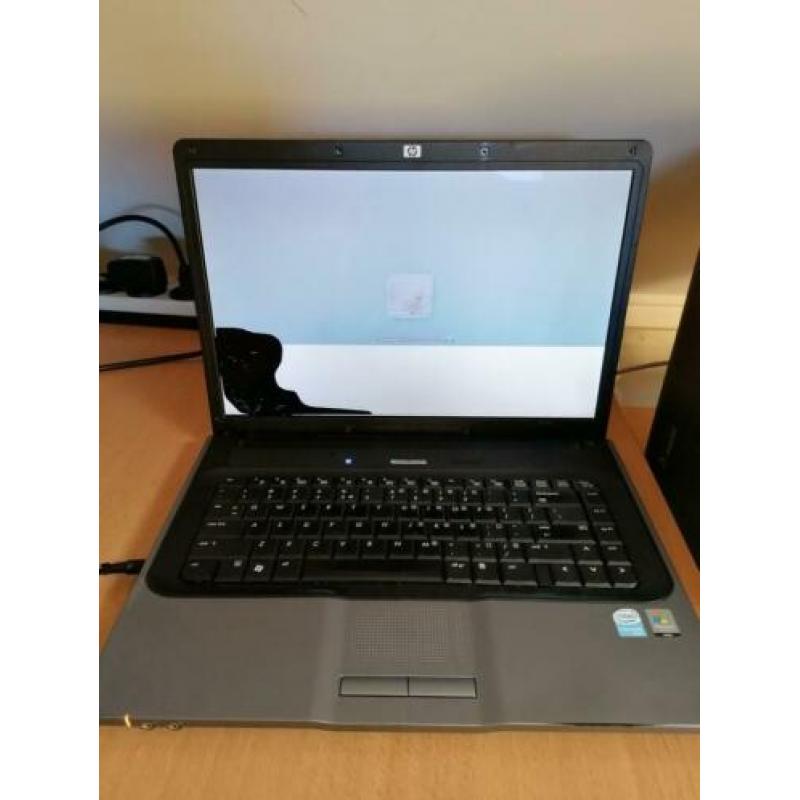 Hp 550 laptop - defect scherm - voor reparatie of onderdelen