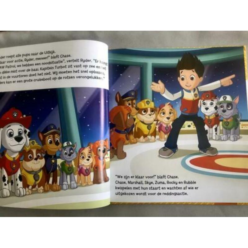 Paw patrol Omnibus met 3 verhalen boek. NIEUW