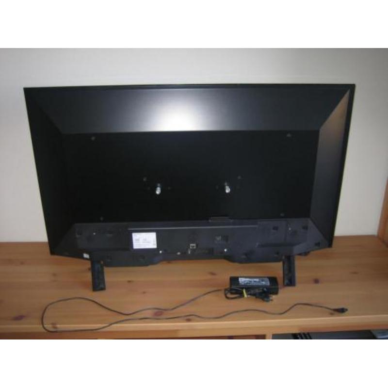 TE KOOP! Een Sony TV LCD scherm met LED licht
