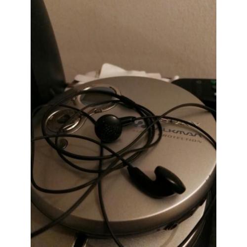 Sony discman D_JE 750 zilverincl adaptor