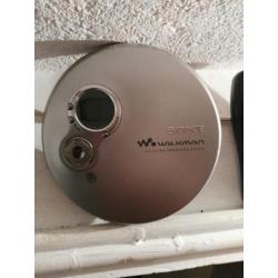 Sony discman D_JE 750 zilverincl adaptor