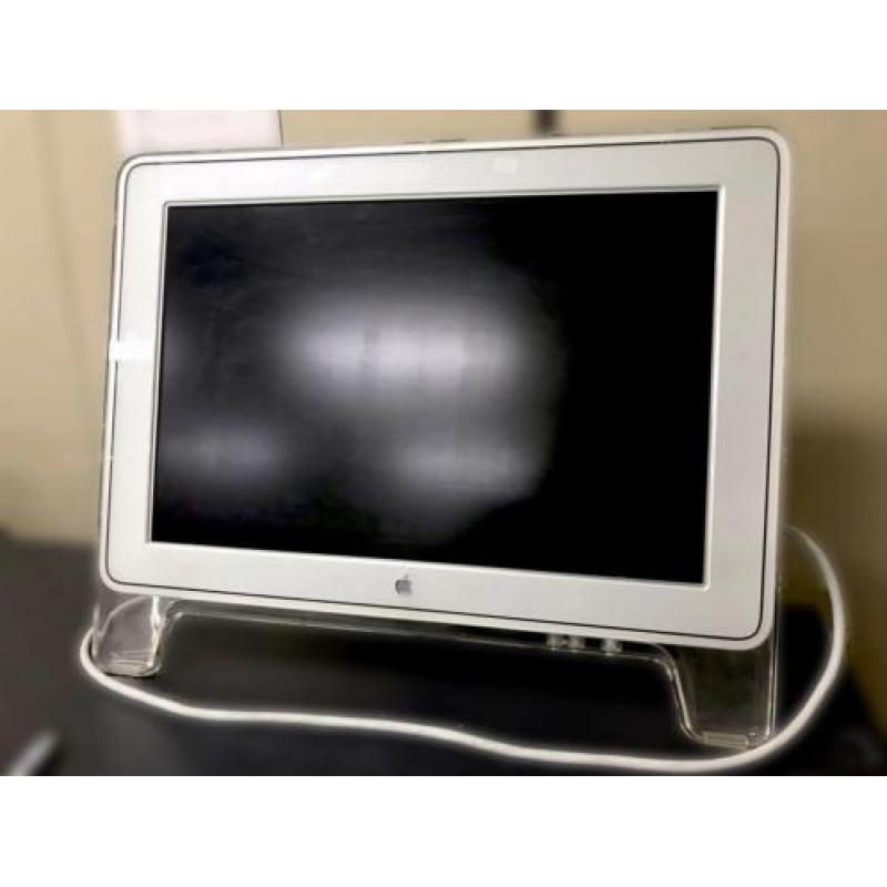 Apple cinema display 22-inch