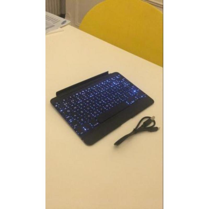 Zagg bluetooth cover met toetsenbord verlichting ipad mini