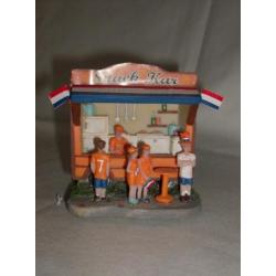 Typisch Hollands Oranje Snackbar D54