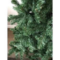 Mooie volle Triumph kerstboom 200 cm .Brandvertragend . Zgan