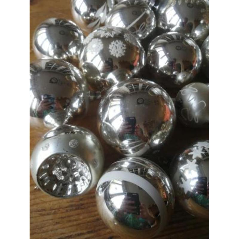 Set 19 stuks zilveren oude kerstballen