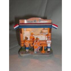 Typisch Hollands Oranje Snackbar D54