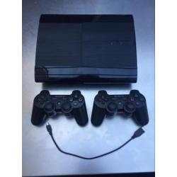 Ps3 super slim in doos