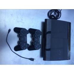 Ps3 super slim in doos