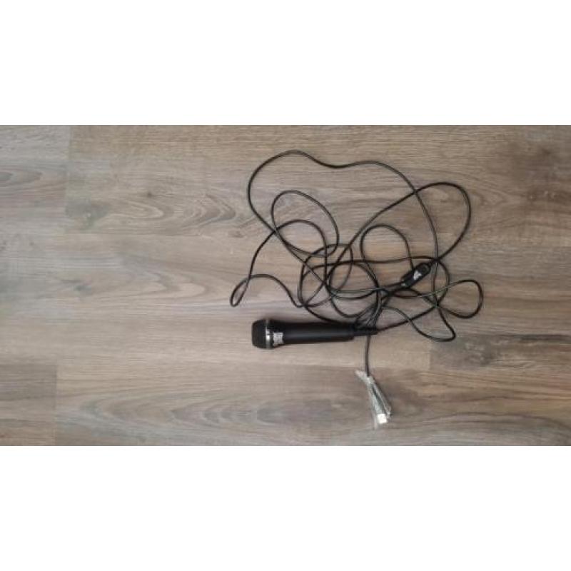 Guitar Hero World Tour + gitaar + drums + microfoon