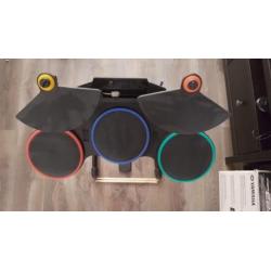 Guitar Hero World Tour + gitaar + drums + microfoon