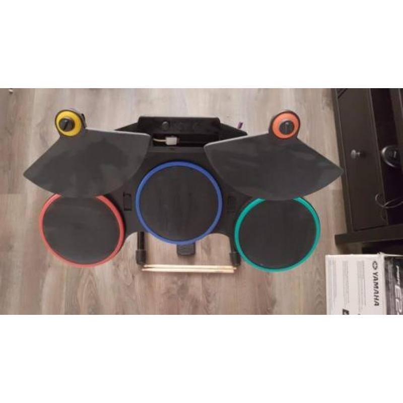 Guitar Hero World Tour + gitaar + drums + microfoon